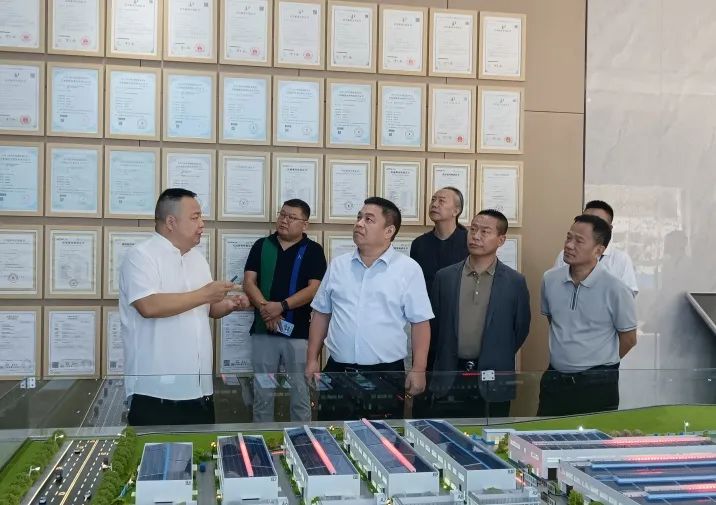 【领导关怀】海南省万宁市人民政府市长王三防一行莅临沃轮电气自贡制造基地考察调研