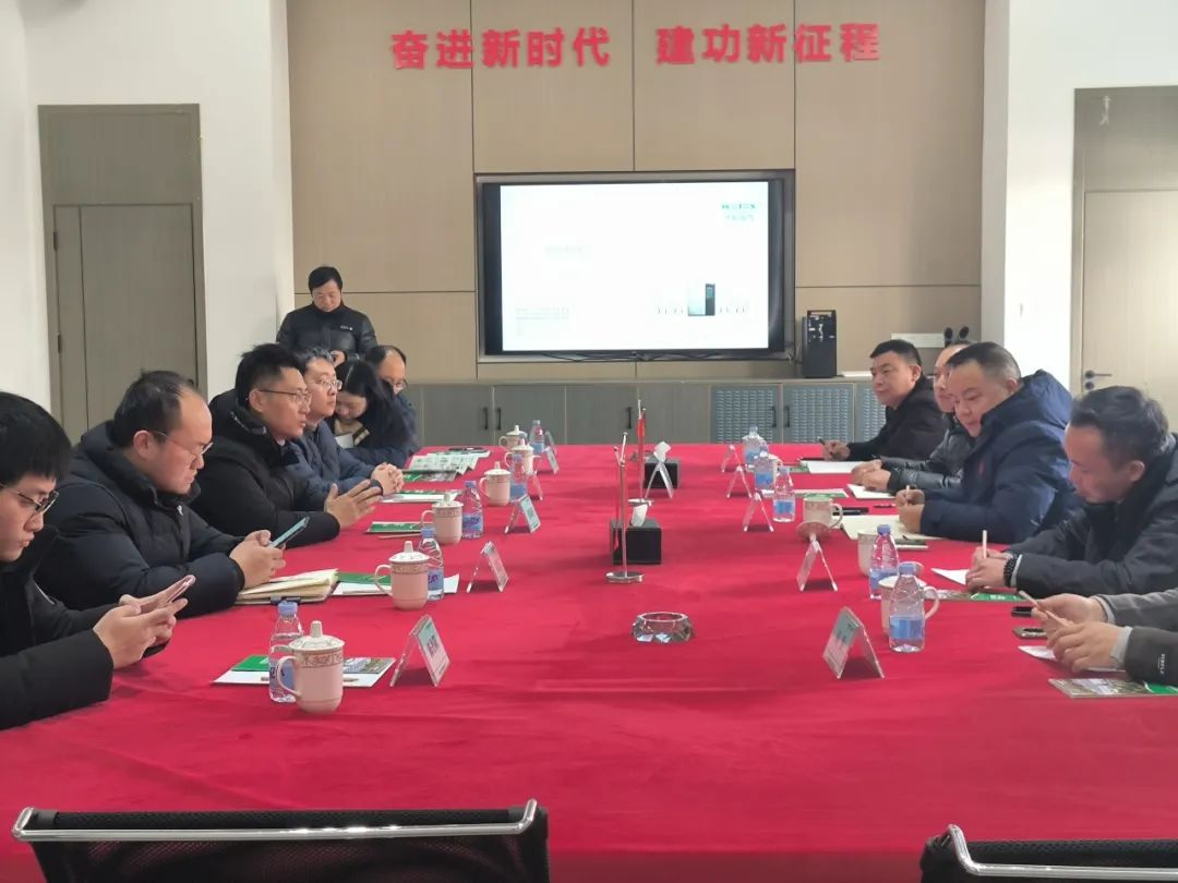 【合作交流】成都中试产业投资有限公司、青白江欧洲产业城管委会领导一行莅临沃轮电气考察交流